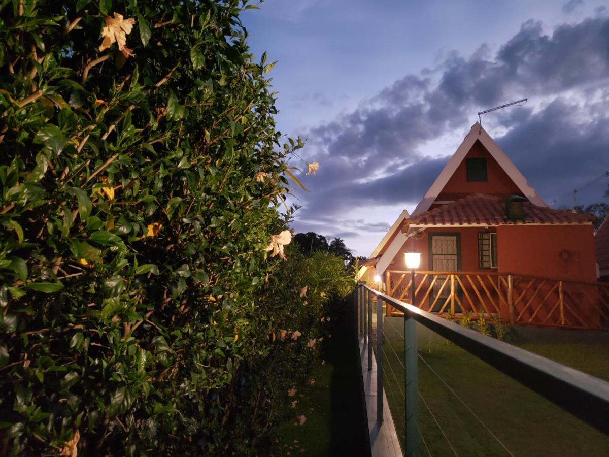 Aguas Temporada - E Lofts Confortaveis - Piscina - Proximo Ao Thermas Chalet *